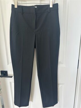 Aritzia. Babaton Women's ankle dress pant size 0  Black Straight-Leg Dress Pants
